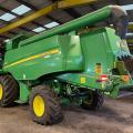 JD T550i - Only 403 & 547hrs.