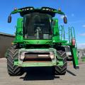 JD S680i - 1810 & 2414 hours - SOLD