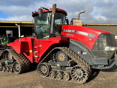 Case 620 Quadtrac - 4885 Hours